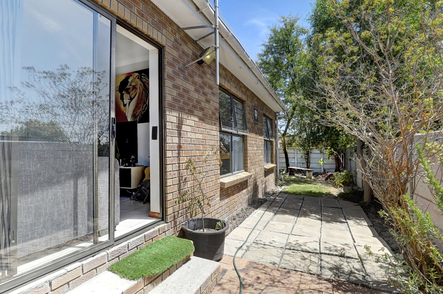 To Let 3 Bedroom Property for Rent in Langeberg Ridge Western Cape